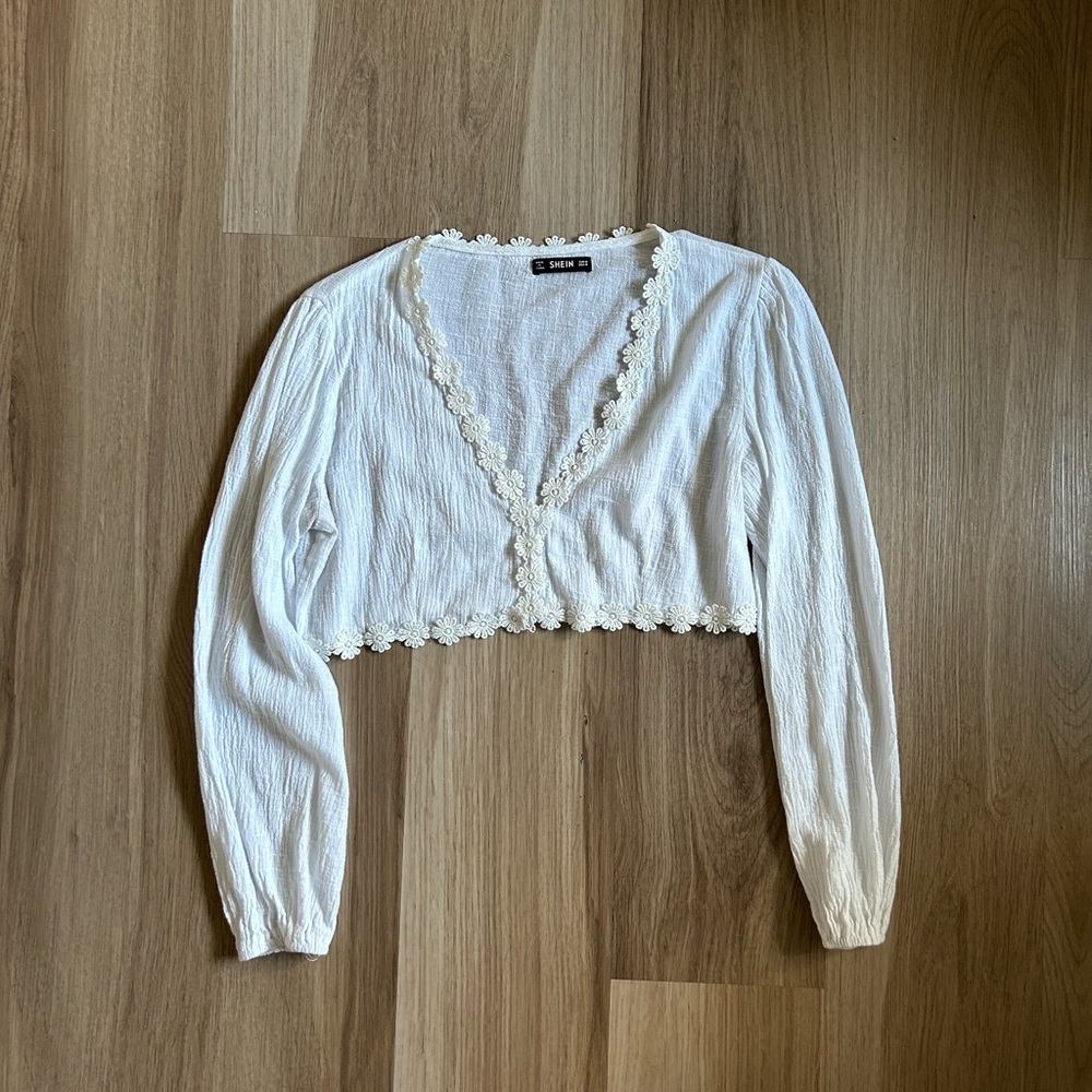 floral cropped blouse